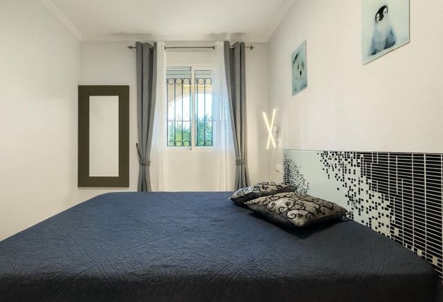 2 soveværelse Lejlighed til salg i Dehesa de Campoamor, Orihuela med swimmingpool - € 179.000 (Ref: 9293768)