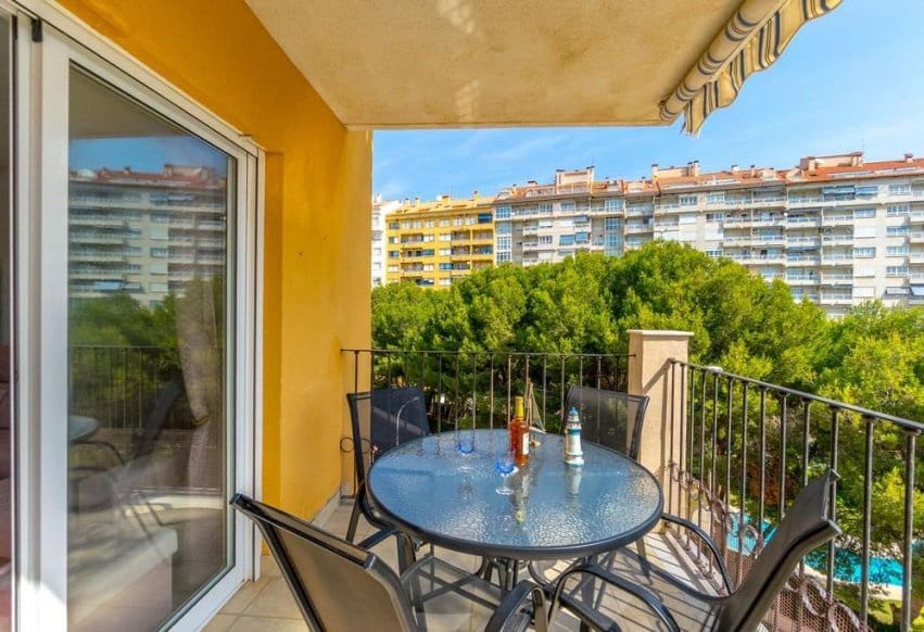 2 bedroom Apartment for sale in Campoamor with pool - € 185,000 (Ref: 9293770)