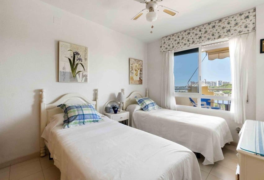 3 bedroom Beach Apartment for sale in Campoamor with pool - € 375,000 (Ref: 9293774)