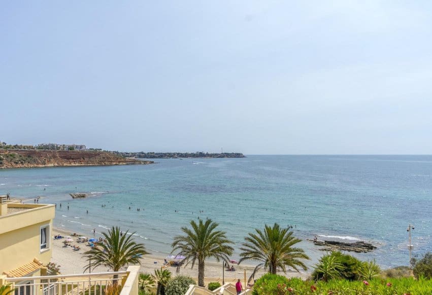 3 bedroom Beach Apartment for sale in Campoamor with pool - € 375,000 (Ref: 9293774)