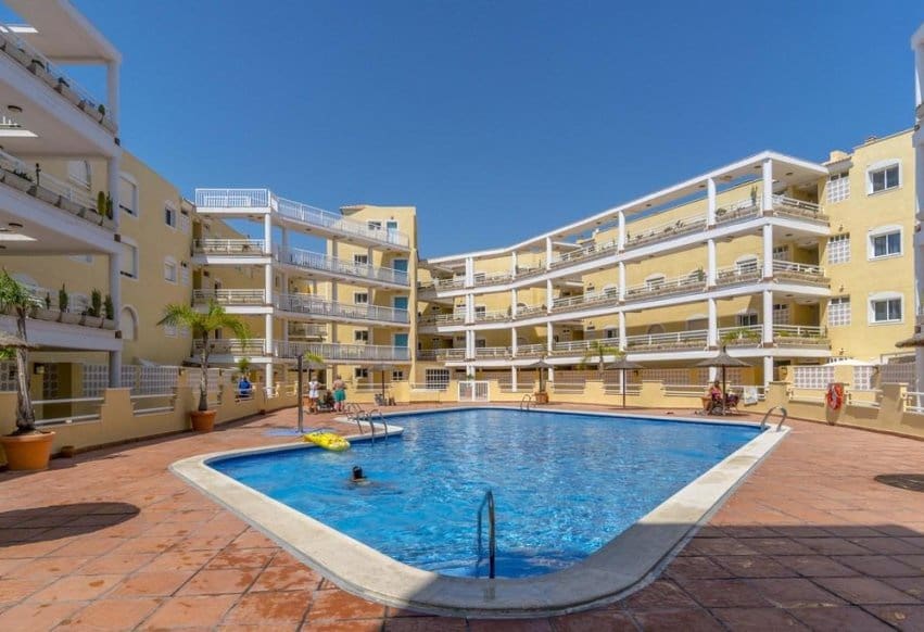 3 bedroom Beach Apartment for sale in Campoamor with pool - € 375,000 (Ref: 9293774)
