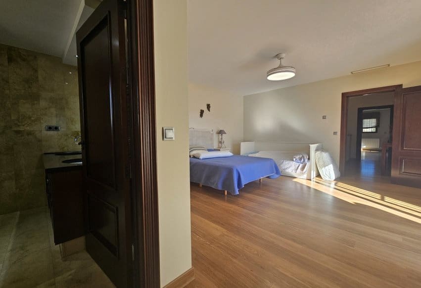 5 bedroom Villa for sale in Atamaria with pool - € 2,300,000 (Ref: 9307139)