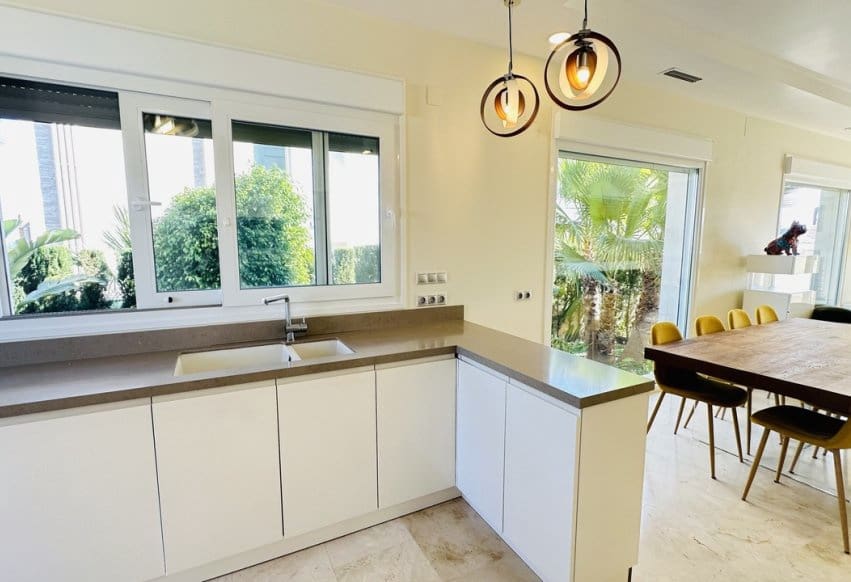 5 soverom Villa til salgs i La Zenia med svømmebasseng - € 1 500 000 (Ref: 9307141)