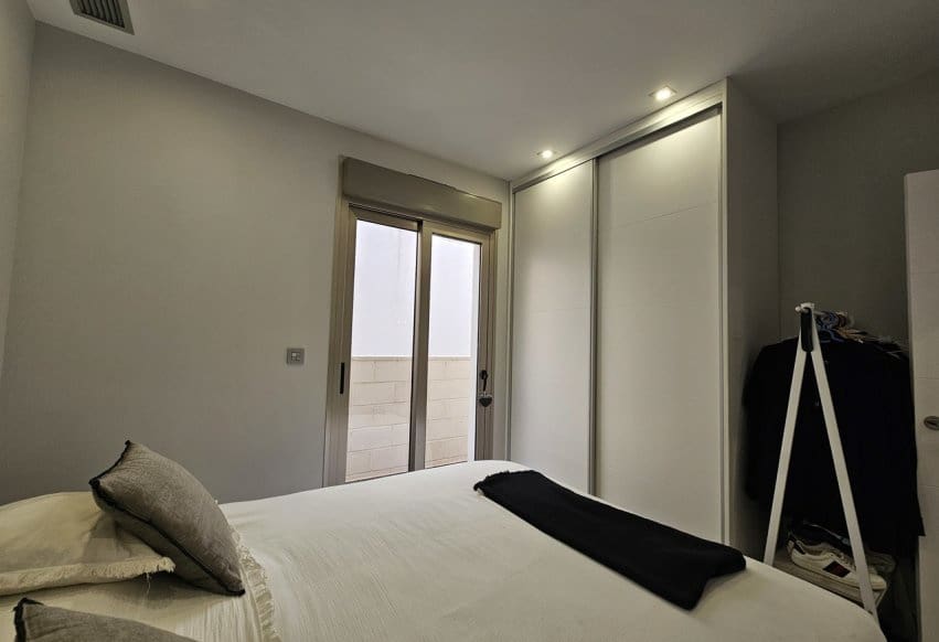 3 bedroom Villa for sale in Villamartin with pool - € 369,950 (Ref: 9307143)