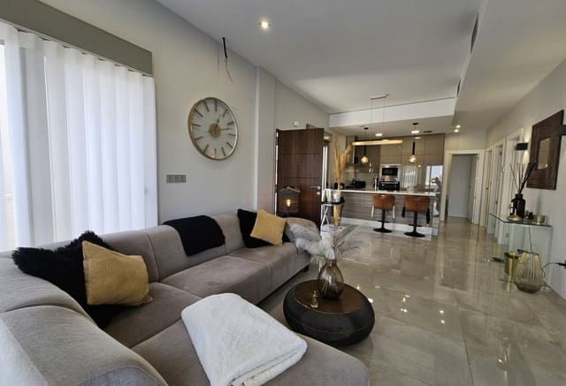 3 bedroom Villa for sale in Villamartin, Orihuela with pool - € 369,950 (Ref: 9307143)