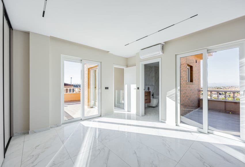 4 bedroom Villa for sale in Ciudad Quesada with pool - € 580,000 (Ref: 9307144)