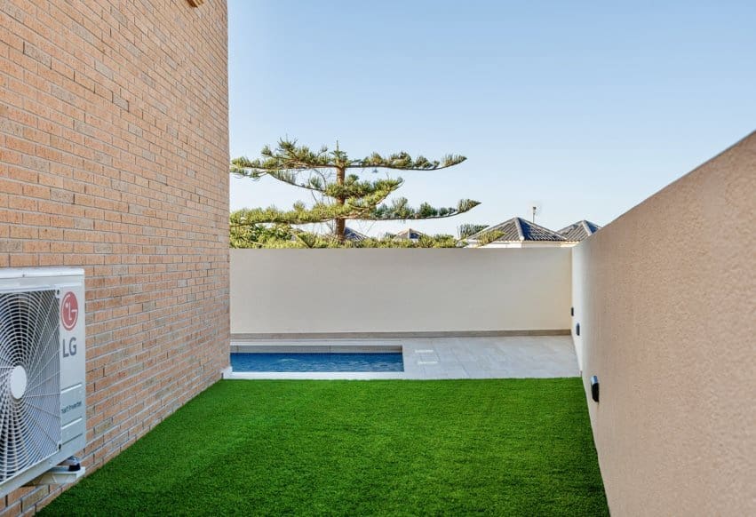 4 bedroom Villa for sale in Ciudad Quesada with pool - € 580,000 (Ref: 9307144)