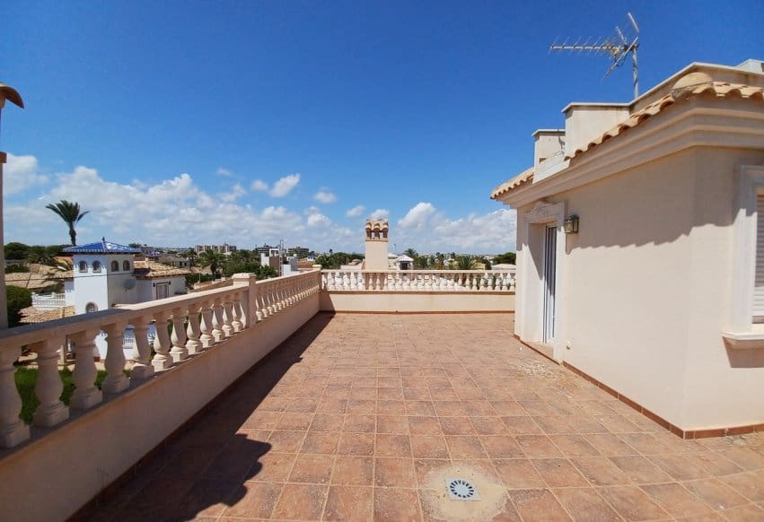 4 soveværelse Villa til salg i Cabo Roig med swimmingpool - € 910.000 (Ref: 9307145)