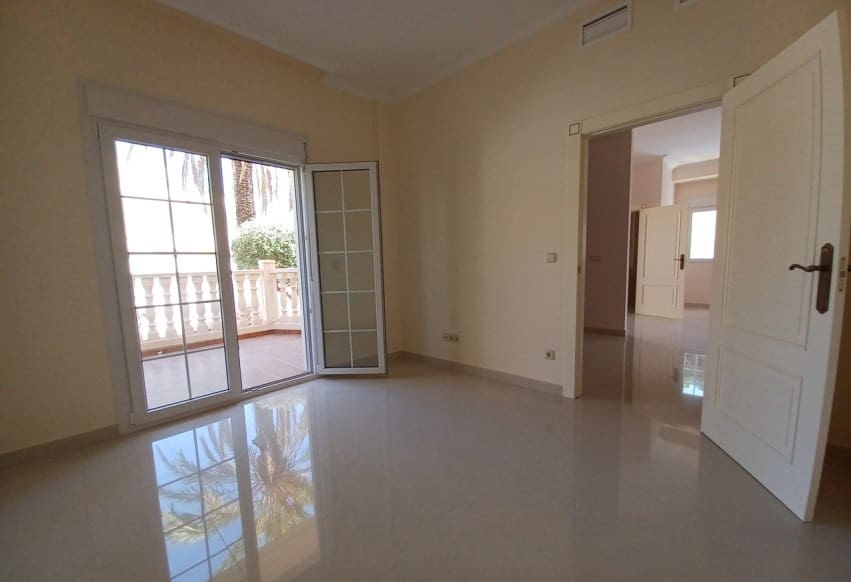 4 soveværelse Villa til salg i Cabo Roig med swimmingpool - € 910.000 (Ref: 9307145)