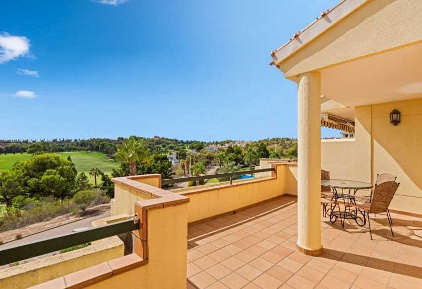 2 chambre Penthouse à vendre à Campoamor avec piscine - 279 000 € (Ref: 9307152)