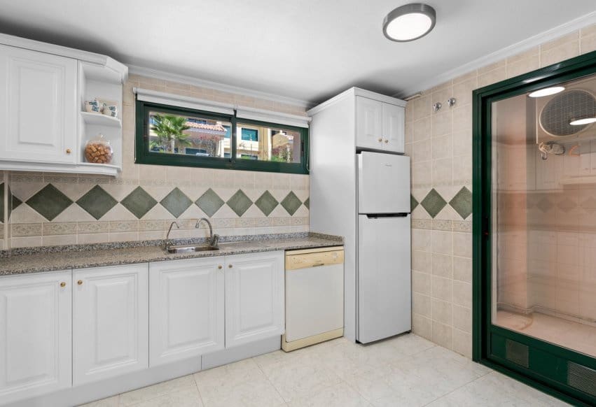 2 chambre Penthouse à vendre à Campoamor avec piscine - 279 000 € (Ref: 9307152)