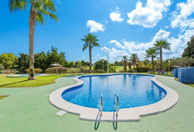 2 soverom Penthouse til salgs i Campoamor, Orihuela med svømmebasseng - € 279 000 (Ref: 9307152)