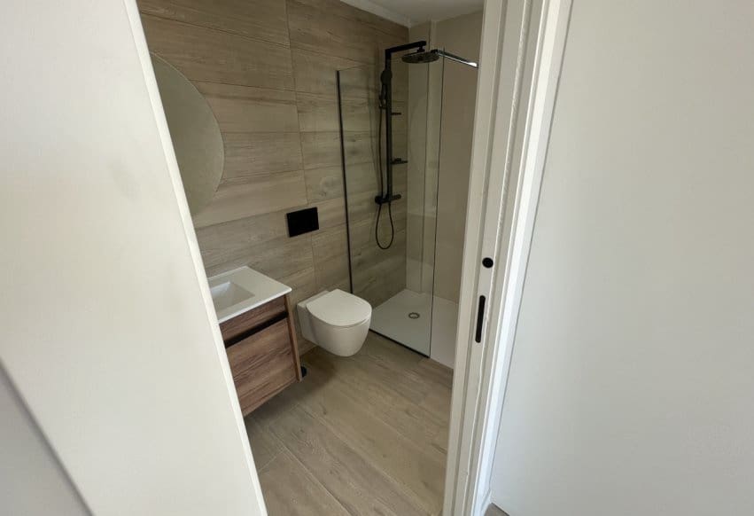 4 bedroom Beach Apartment for sale in Pilar de la Horadada with pool - € 575,000 (Ref: 9307153)