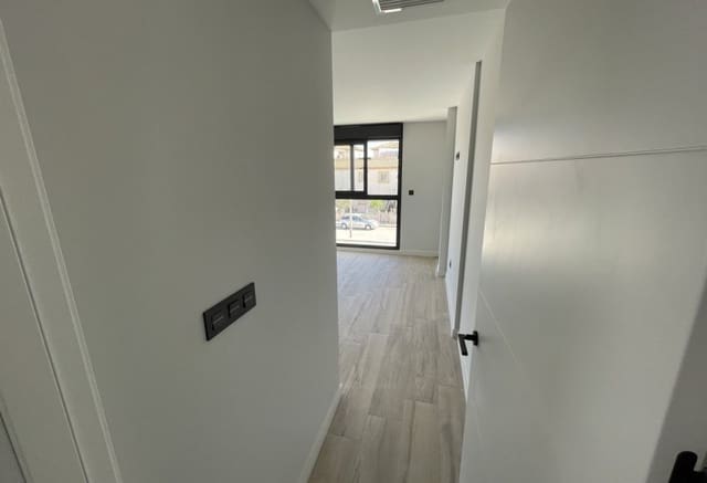 4 makuuhuone Ranta-asunto myytävänä paikassa Pilar de la Horadada ciudad, Pilar de la Horadada mukana uima-altaan - 575 000 € (Ref: 9307153)