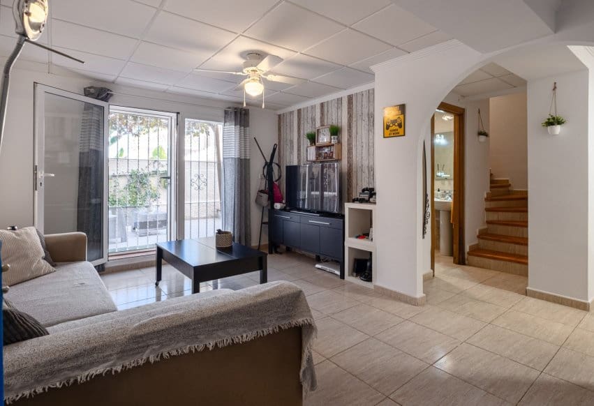 6 chambre Villa/Maison à vendre à Gran Alacant avec piscine - 550 000 € (Ref: 9348014)