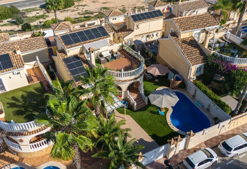 6 chambre Villa/Maison à vendre à Gran Alacant avec piscine - 550 000 € (Ref: 9348014)