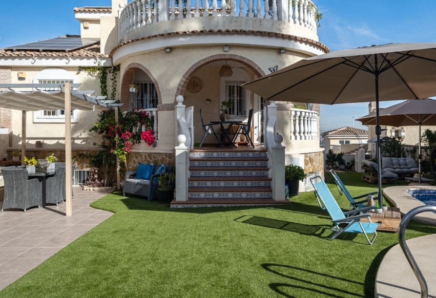 6 chambre Villa/Maison à vendre à Gran Alacant avec piscine - 550 000 € (Ref: 9348014)