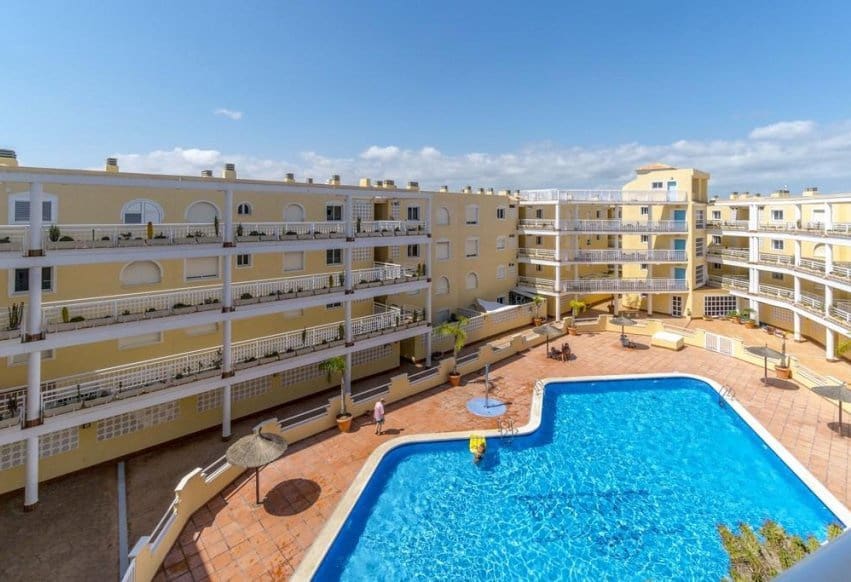 Apartamento Playa de 3 habitaciones en Campoamor en venta con piscina - 365.000 € (Ref: 9357648)