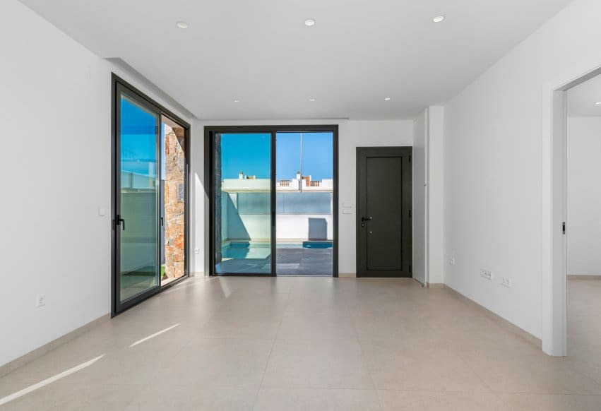 3 bedroom Bungalow for sale in Pilar de la Horadada with pool - € 369,900 (Ref: 9360695)