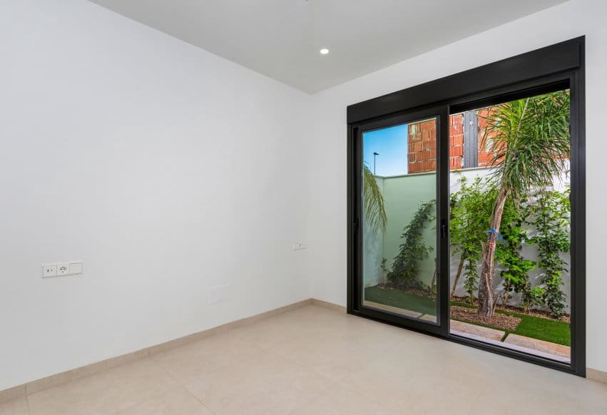 3 bedroom Bungalow for sale in Pilar de la Horadada with pool - € 339,900 (Ref: 9360696)