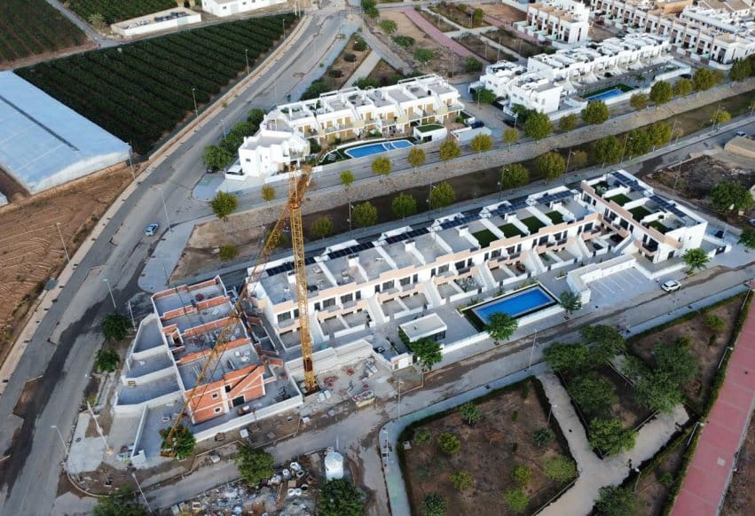 3 bedroom Bungalow for sale in Pilar de la Horadada with pool - € 285,000 (Ref: 9360817)