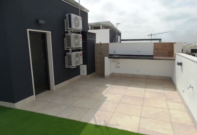 3 slaapkamer Huis te koop in Pilar de la Horadada ciudad, Pilar de la Horadada met zwembad - € 379.900 (Ref: 9360821)