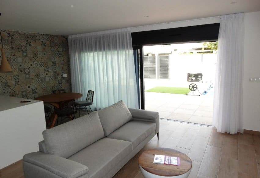 3 bedroom Townhouse for sale in Pilar de la Horadada with pool - € 379,900 (Ref: 9360821)