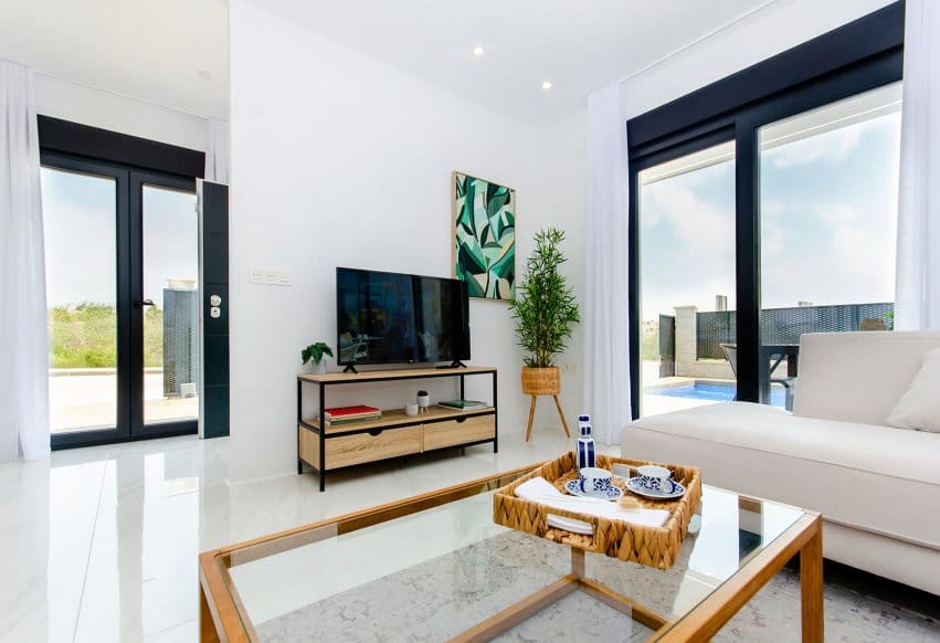 3 bedroom Villa for sale in Orihuela Costa - € 389,000 (Ref: 9360911)