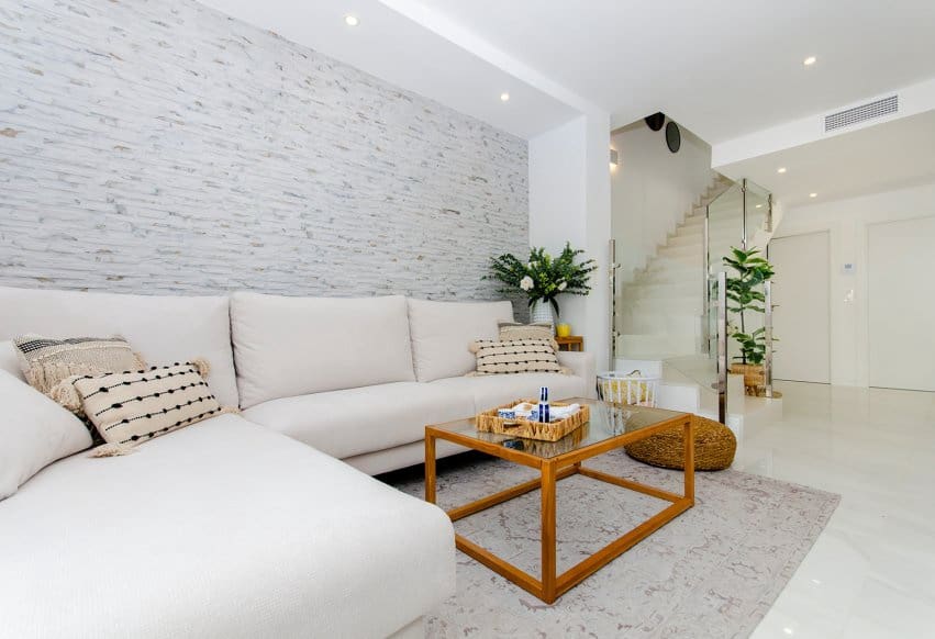 3 bedroom Villa for sale in Orihuela Costa - € 389,000 (Ref: 9360911)