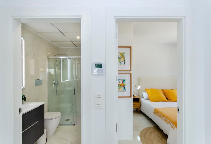 3 bedroom Villa for sale in Orihuela Costa - € 389,000 (Ref: 9360911)