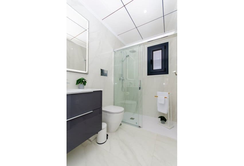 3 bedroom Villa for sale in Orihuela Costa - € 389,000 (Ref: 9360911)