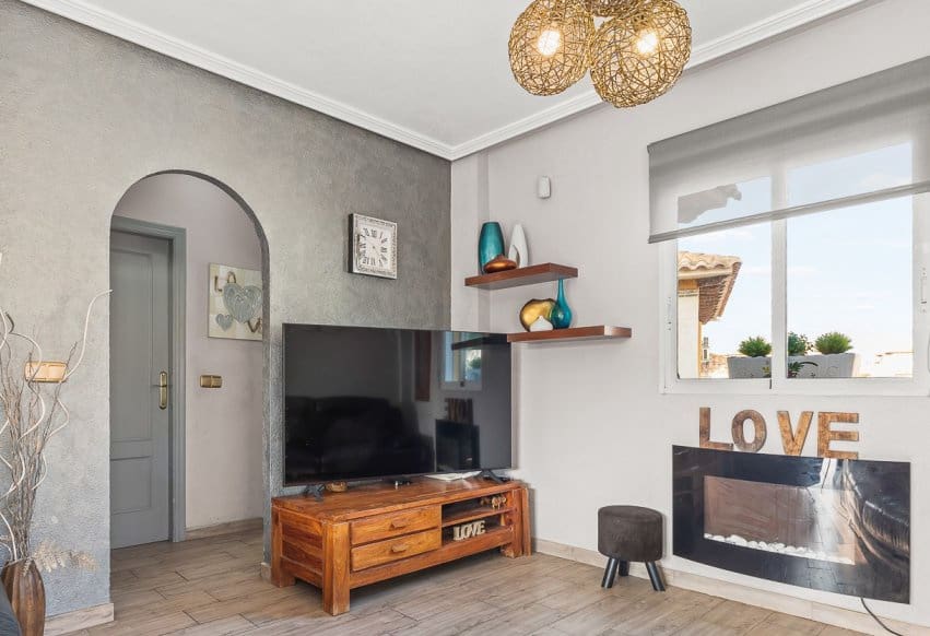 4 soverom Villa til salgs i Playa Flamenca med svømmebasseng - € 399 000 (Ref: 9360916)