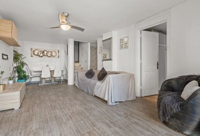 4 sypialnia Willa na sprzedaż w Playa Flamenca, Orihuela z basenem - 399 000 € (Ref: 9360916)