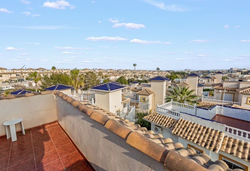 4 soverom Villa til salgs i Playa Flamenca med svømmebasseng - € 399 000 (Ref: 9360916)