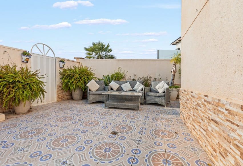 4 soverom Villa til salgs i Playa Flamenca med svømmebasseng - € 399 000 (Ref: 9360916)