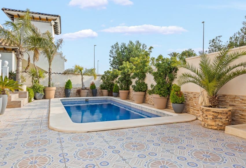 4 soverom Villa til salgs i Playa Flamenca med svømmebasseng - € 399 000 (Ref: 9360916)
