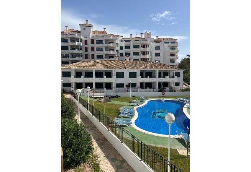 2 slaapkamer Appartement te koop in Orihuela Costa met zwembad - € 219.400 (Ref: 9360925)