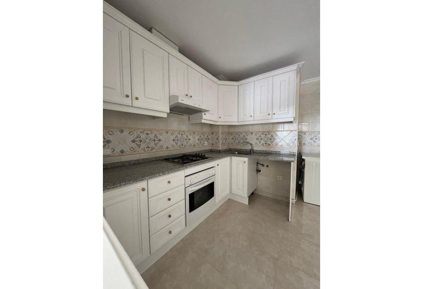 2 makuuhuone Huoneisto myytävänä paikassa Orihuela Costa mukana uima-altaan - 212 350 € (Ref: 9360926)