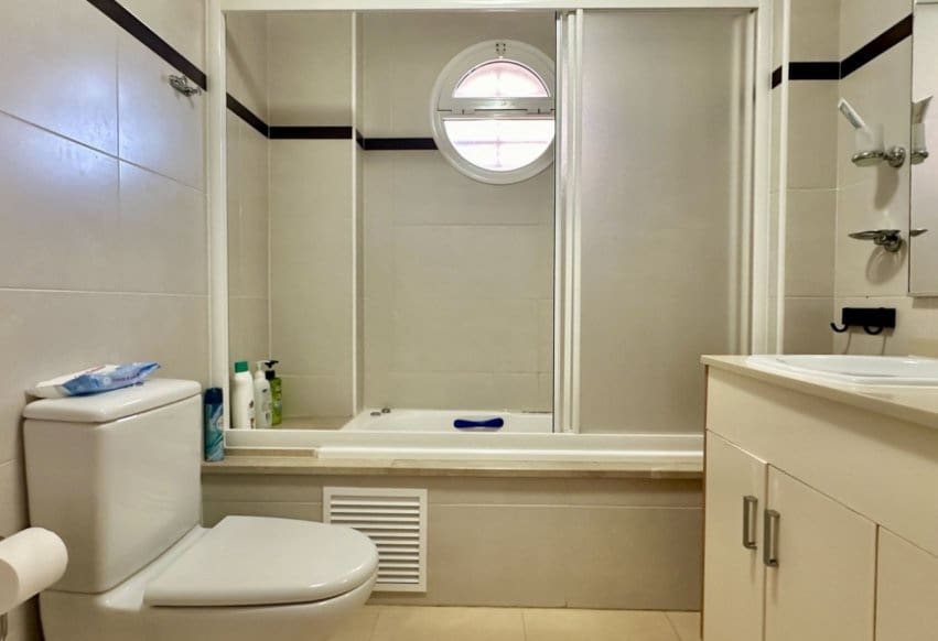 Apartamento Playa de 2 habitaciones en Pilar de la Horadada en venta con piscina - 285.000 € (Ref: 9376490)