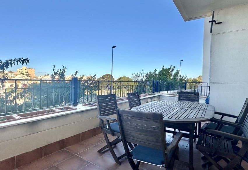 Apartamento Playa de 2 habitaciones en Pilar de la Horadada en venta con piscina - 285.000 € (Ref: 9376490)