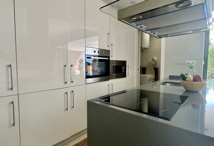 2 Zimmer Apartment zu verkaufen in Villamartin mit Pool - 260.000 € (Ref: 9459752)