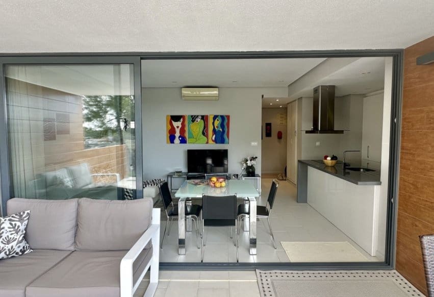 2 Zimmer Apartment zu verkaufen in Villamartin mit Pool - 260.000 € (Ref: 9459752)