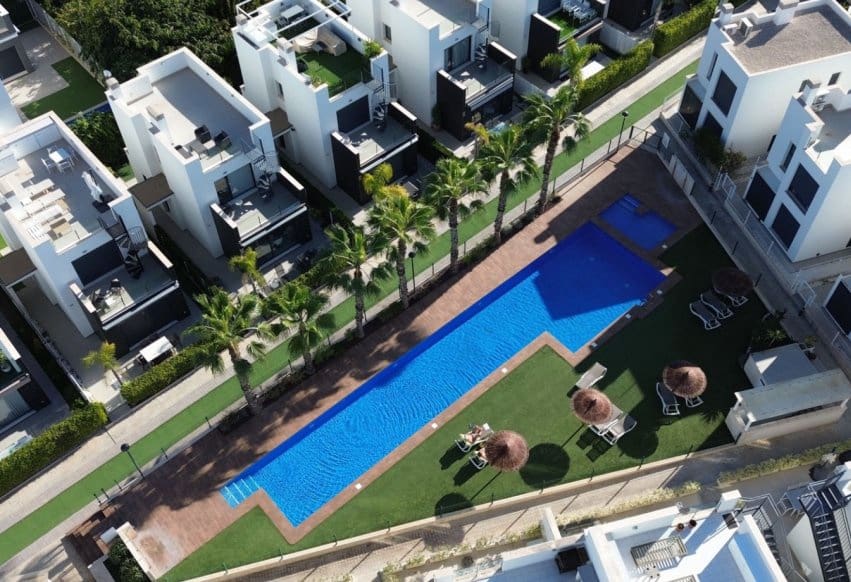 3 sypialnia Apartament na sprzedaż w Orihuela Costa z basenem - 295 000 € (Ref: 9459753)