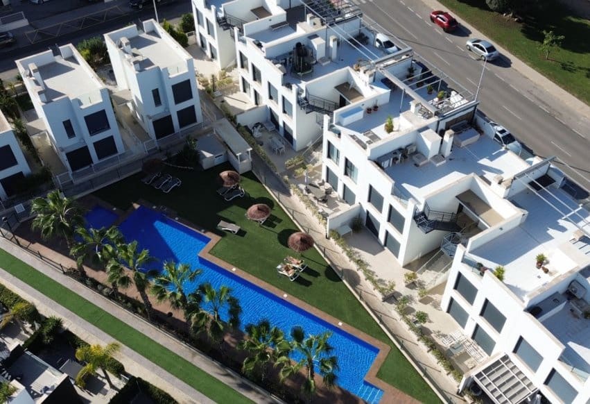 3 sypialnia Apartament na sprzedaż w Orihuela Costa z basenem - 295 000 € (Ref: 9459753)