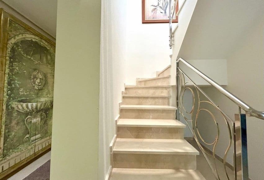 3 sovrum Takvåning till salu i Orihuela Costa med pool garage - 595 000 € (Ref: 9502933)