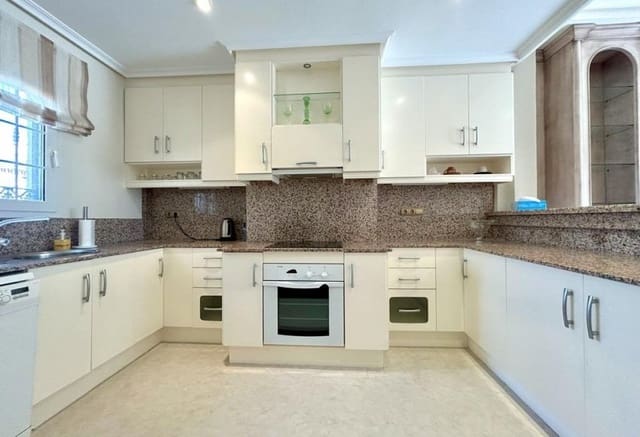 3 sovrum Takvåning till salu i Aguamarina, Orihuela med pool garage - 595 000 € (Ref: 9502933)