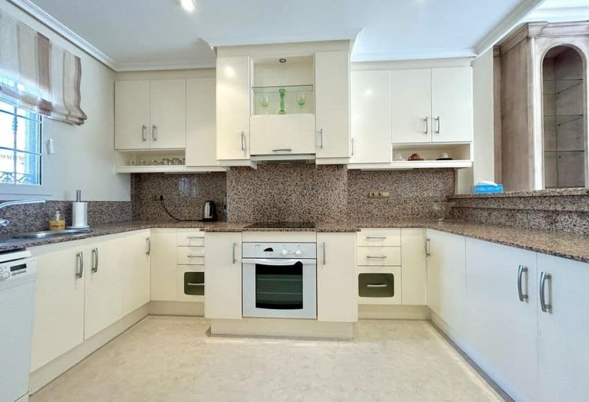 3 soverom Penthouse til salgs i Campoamor med svømmebasseng garasje - € 595 000 (Ref: 9502933)