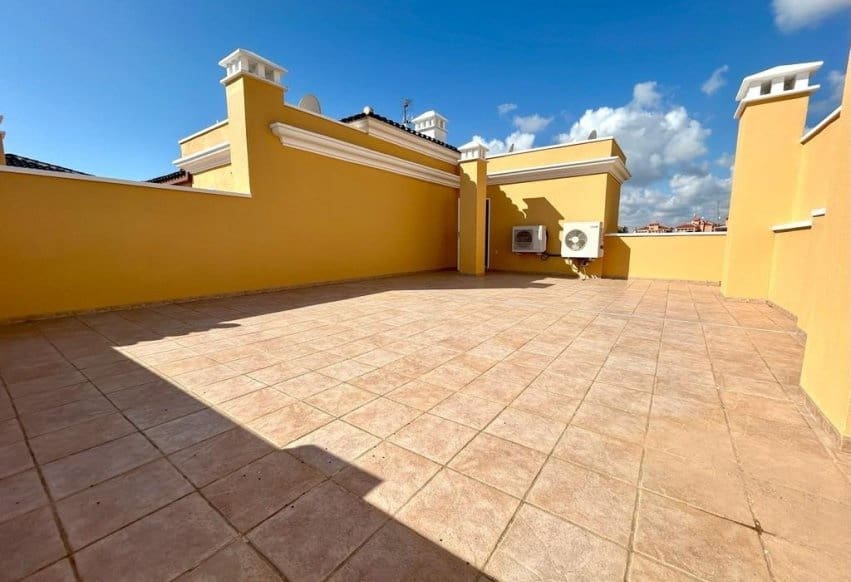 3 soverom Penthouse til salgs i Campoamor med svømmebasseng garasje - € 595 000 (Ref: 9502933)