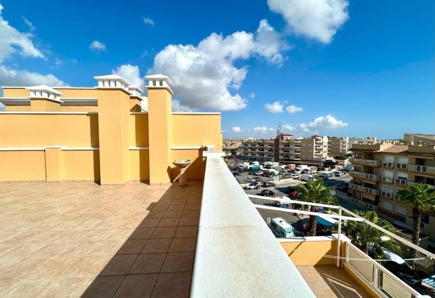 3 soverom Penthouse til salgs i Campoamor med svømmebasseng garasje - € 595 000 (Ref: 9502933)
