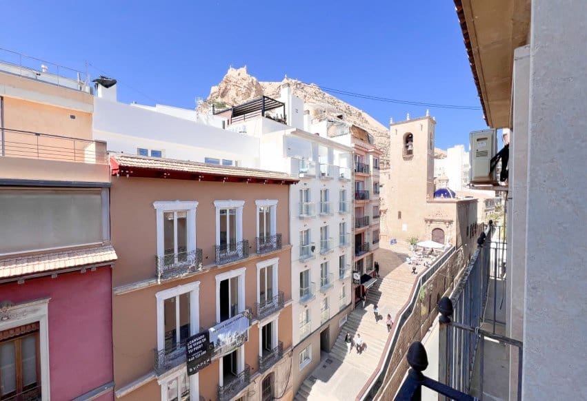 1 bedroom Apartment for sale in Alicante / Alacant city - € 255,000 (Ref: 9506289)